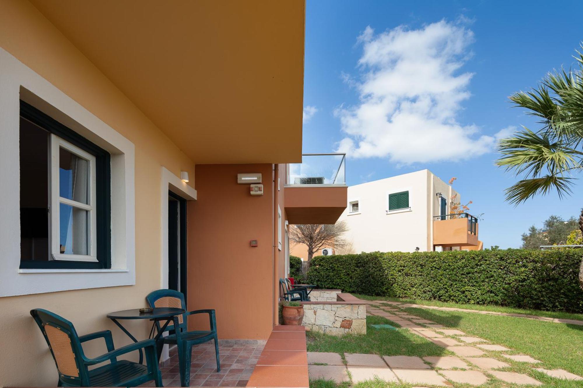 Dia Apartments Hersonissos  Exteriör bild